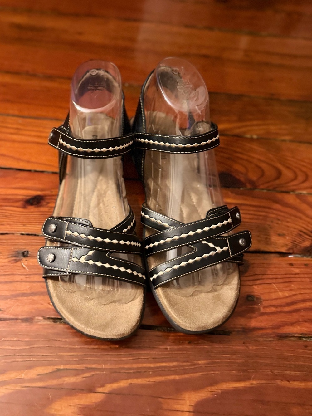 Cushionaire Women's Bartel Comfort Sandal Black Size 10 NWT